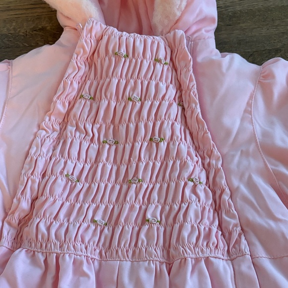 La Petite Rothschild Size 18 M Adorable Pink Snowsuit with Mittens and Booties - Picture 3 of 13